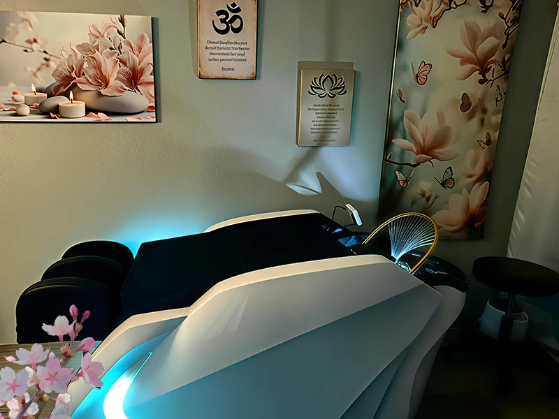 Eine Frau genießt eine entspannende Japanese Head Spa Behandlung in Gießen